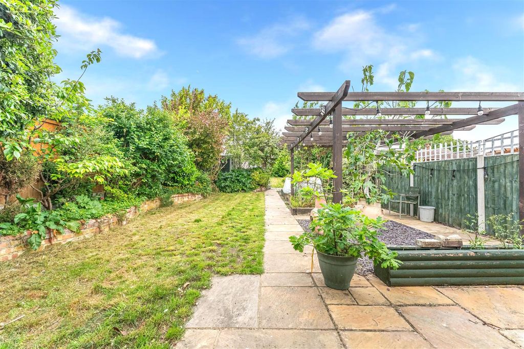 Property photo 1 of 29