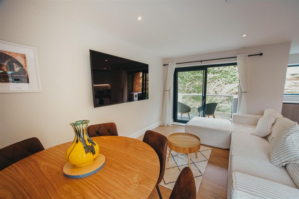 Additional image 14 of 3 bed flat for saleWhite Rock, Hastings TN34