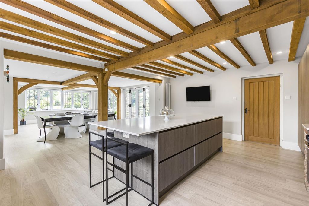 Property photo 3 of 43 12_34957.Jpg