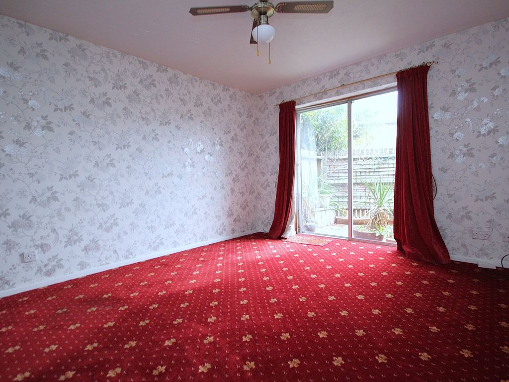 Property photo 3 of 20