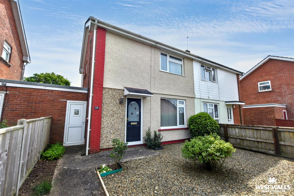 Property photo 1 of 16 6 (12).Jpg