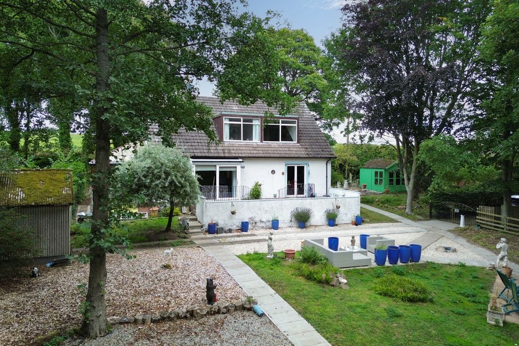 Property photo 1 of 54