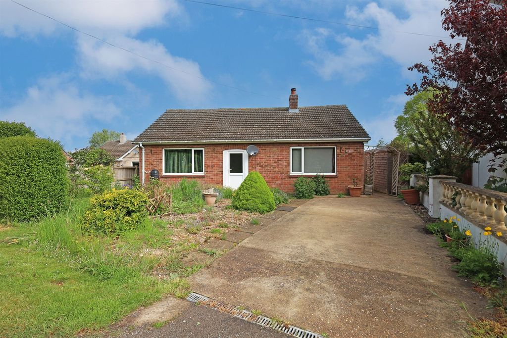 Property photo 1 of 34 (Main)