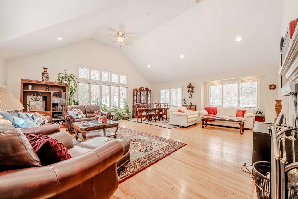 Property photo 2 of 29 <Alttext/>