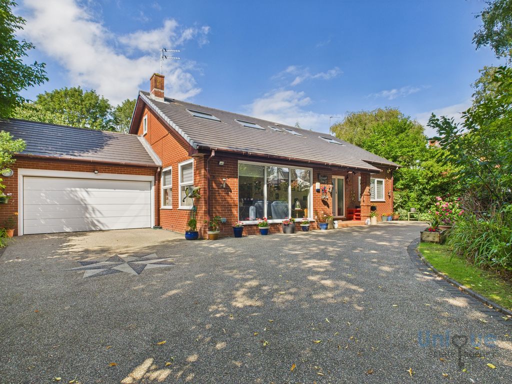 Property photo 1 of 29
