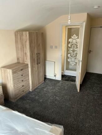 Property photo 3 of 13 Bedroom Reverse.Jpeg