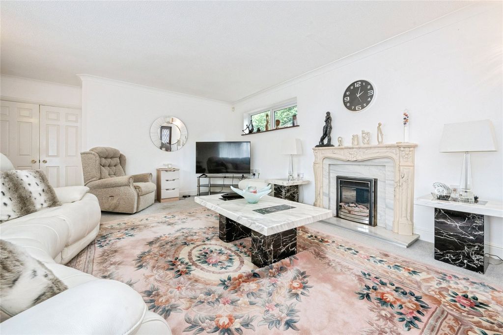 Additional image 5 of 3 bed bungalow for salePoplar Close, Leighton Buzzard, Bedfordshire LU7