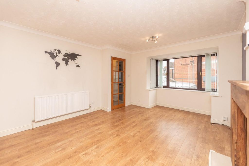 Property photo 2 of 13 Img_8558.Jpg