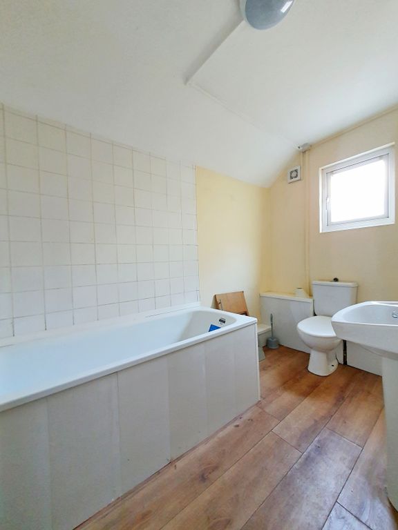 Property photo 2 of 11 Gallery