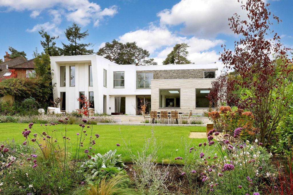 Property photo 1 of 24 Picture No. 09