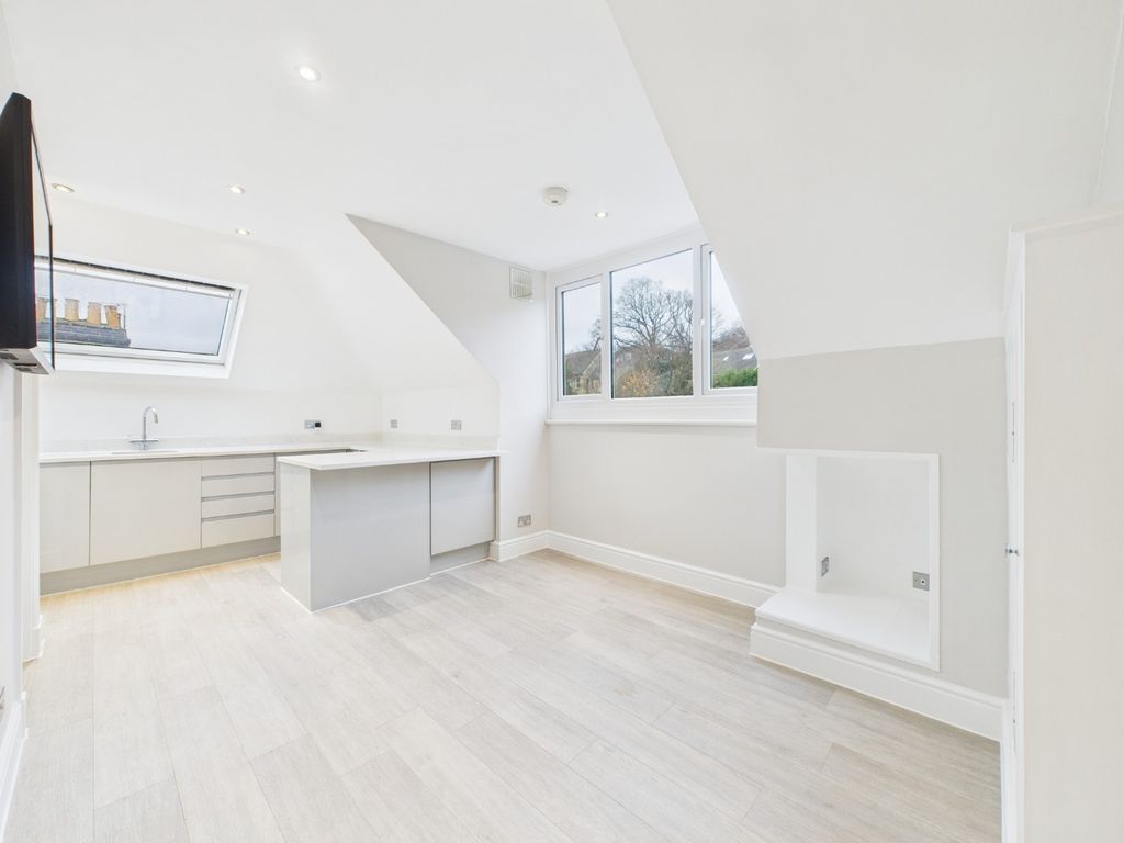 Property photo 2 of 12 4726021