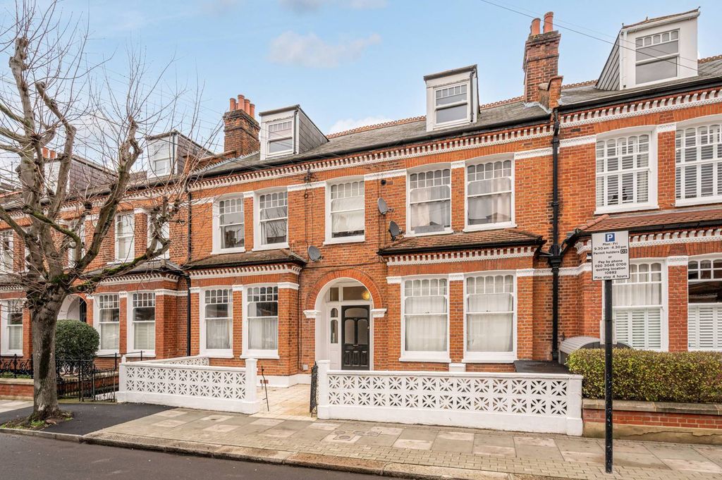 Property photo 2 of 13