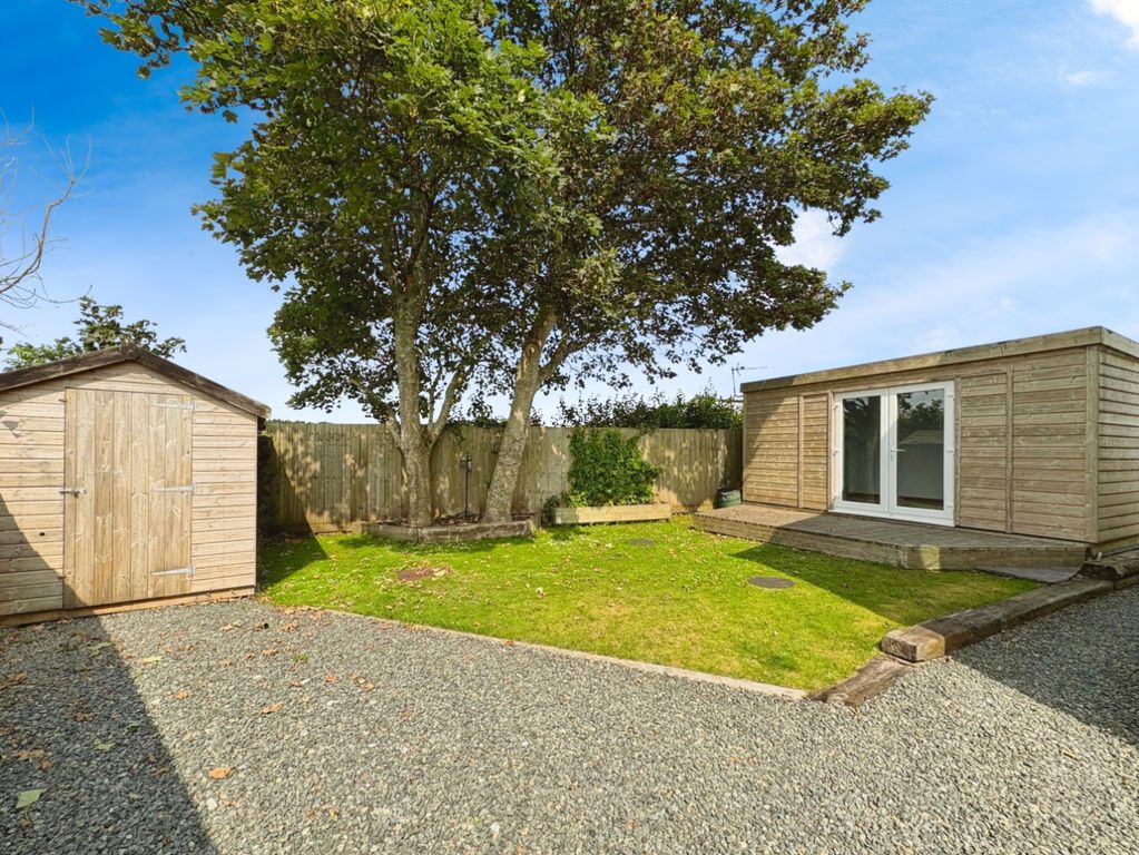Property photo 2 of 23