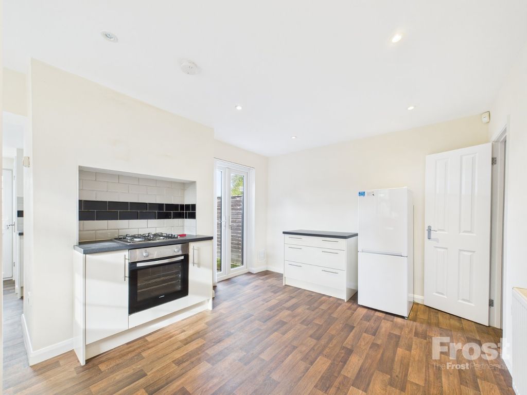 Property photo 2 of 15 Picture No. 01