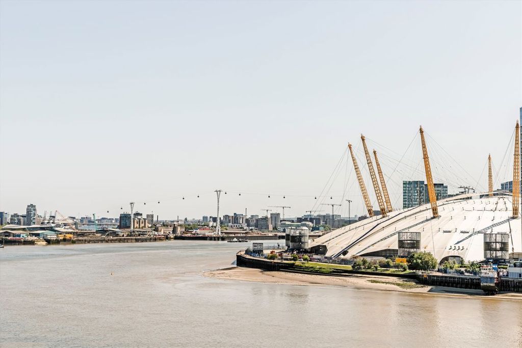 Property photo 2 of 3