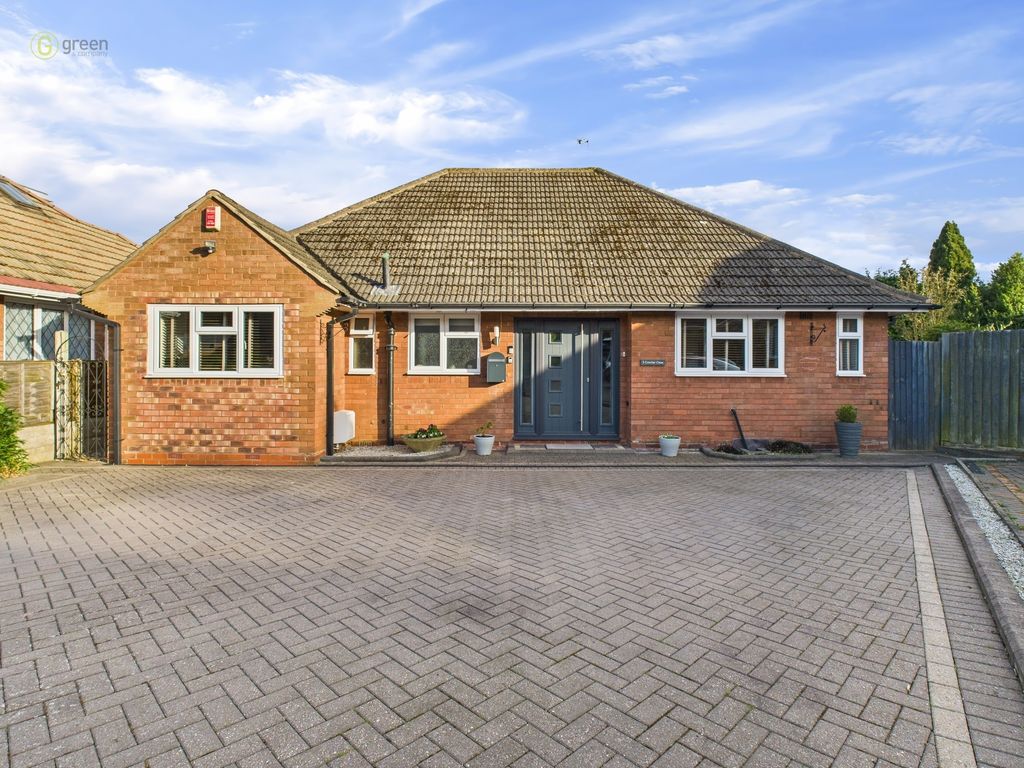 Property photo 1 of 32
