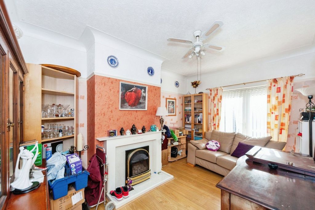 Property photo 2 of 15