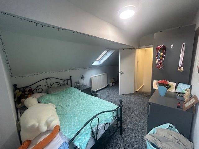 Property photo 1 of 5