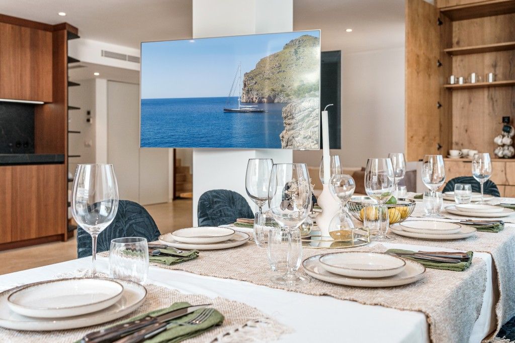 Property photo 2 of 13 Dining