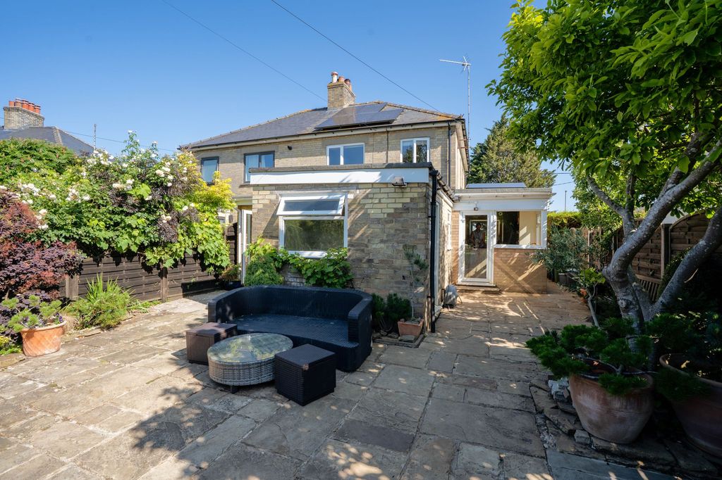 Property photo 3 of 18