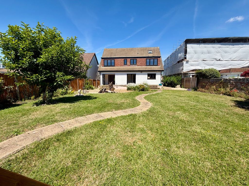 Property photo 1 of 27
