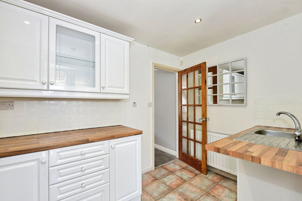 Property photo 2 of 20 Pbox-Img.Jpg