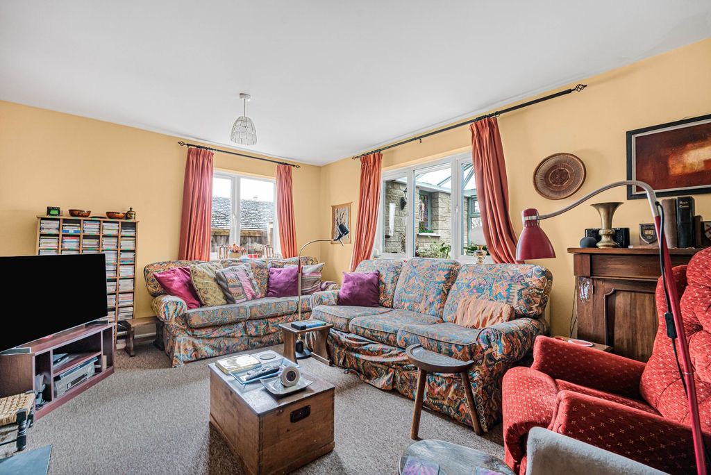 Property photo 3 of 35 Picture No. 06