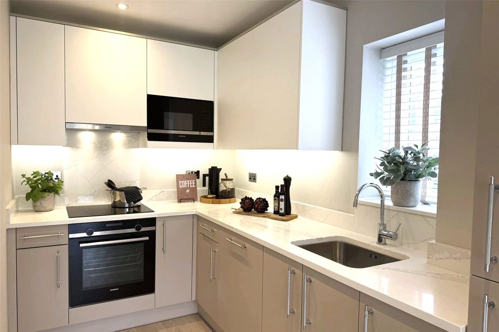 Property photo 1 of 12 Kitchen