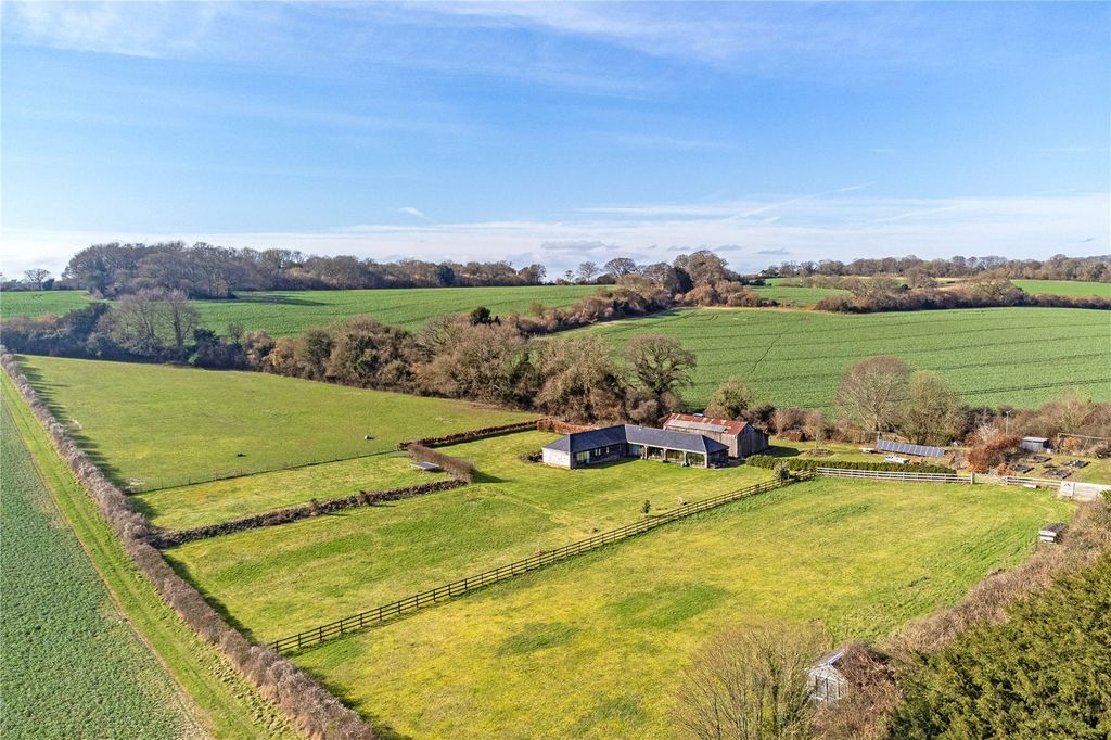 Property photo 3 of 34 Picture No. 83