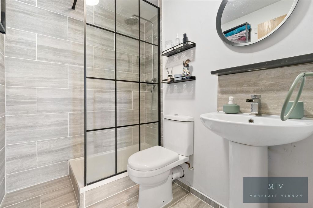 Property photo 3 of 14 Rosamund Close 11 MV-10.Jpg