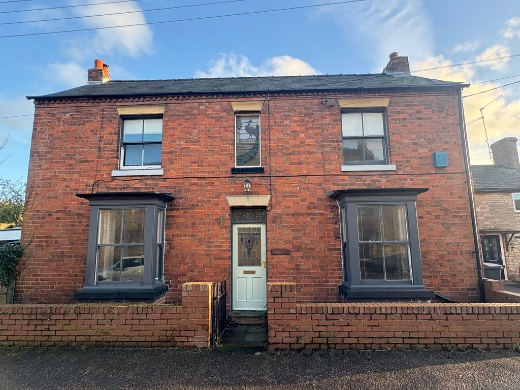 Property photo 1 of 12