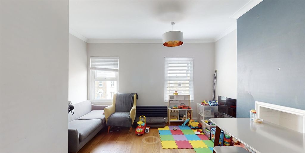 Property photo 2 of 10 1.Png