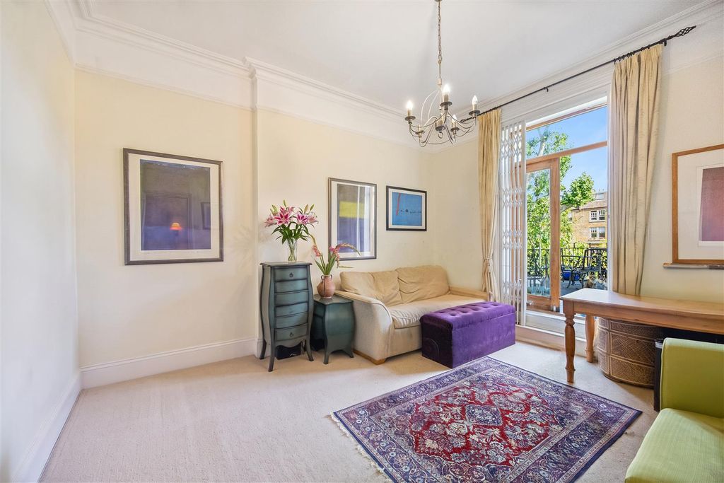Property photo 3 of 10