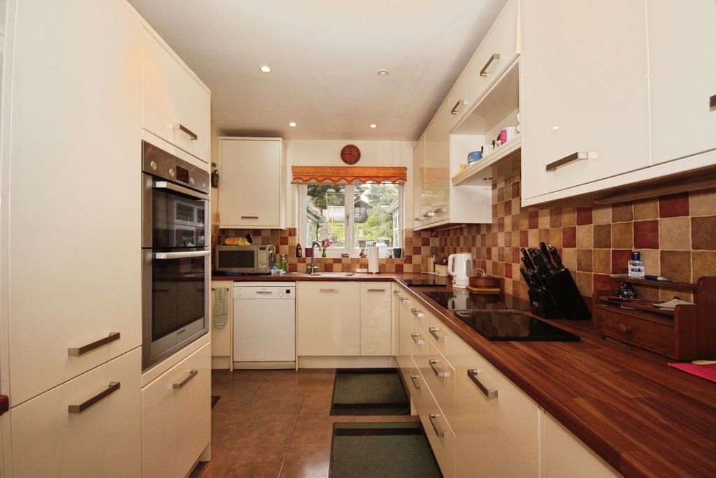 Property photo 2 of 18 Pbox-Img.Jpg