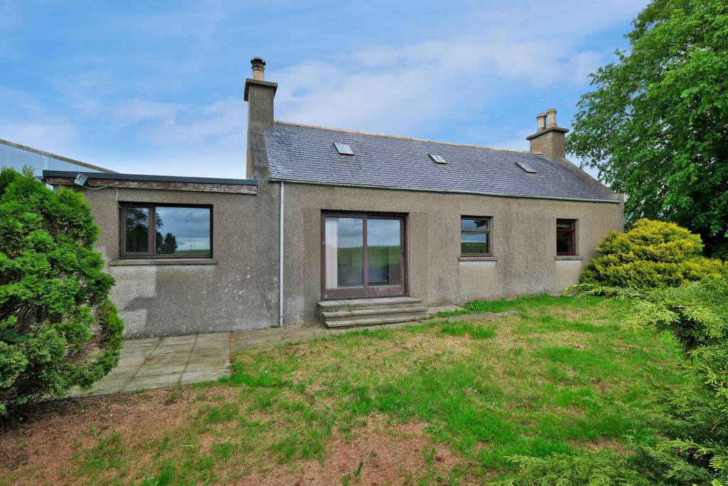 Property photo 3 of 22