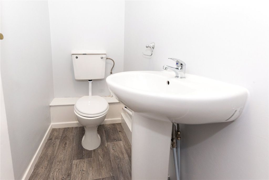 Property photo 2 of 16 Picture No. 02