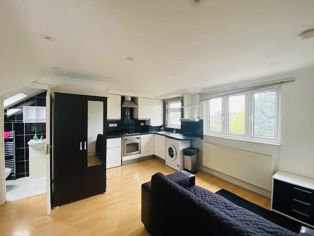 Property photo 2 of 5