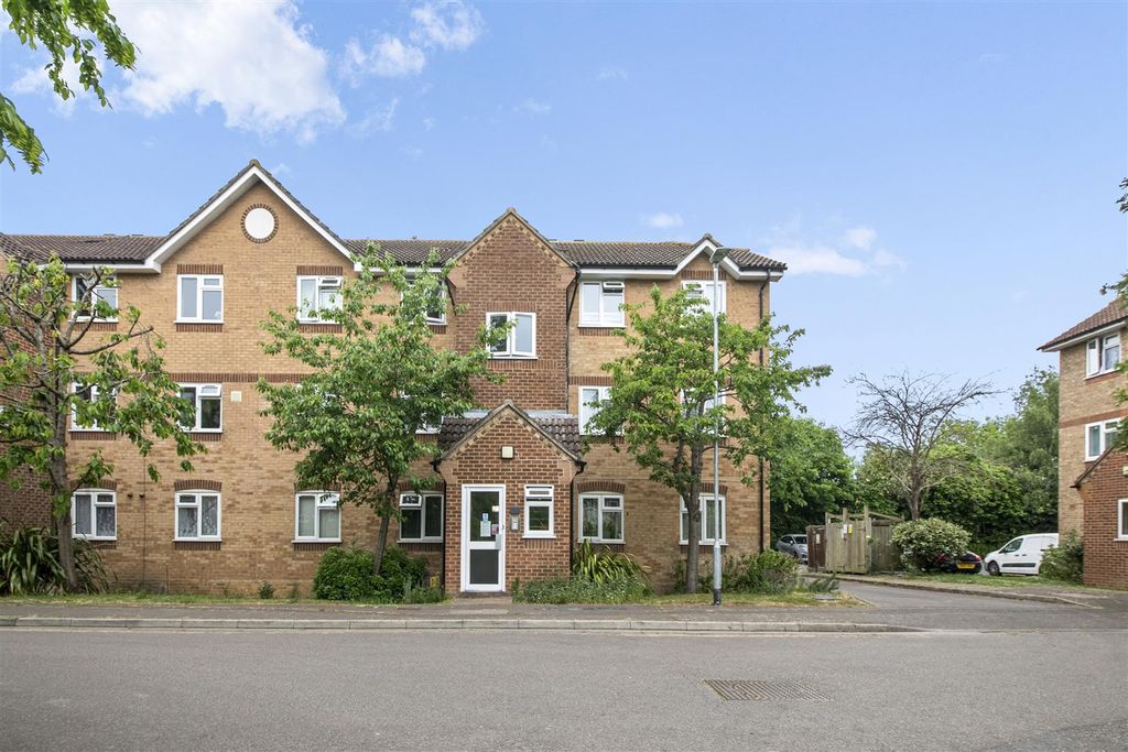Property photo 1 of 12