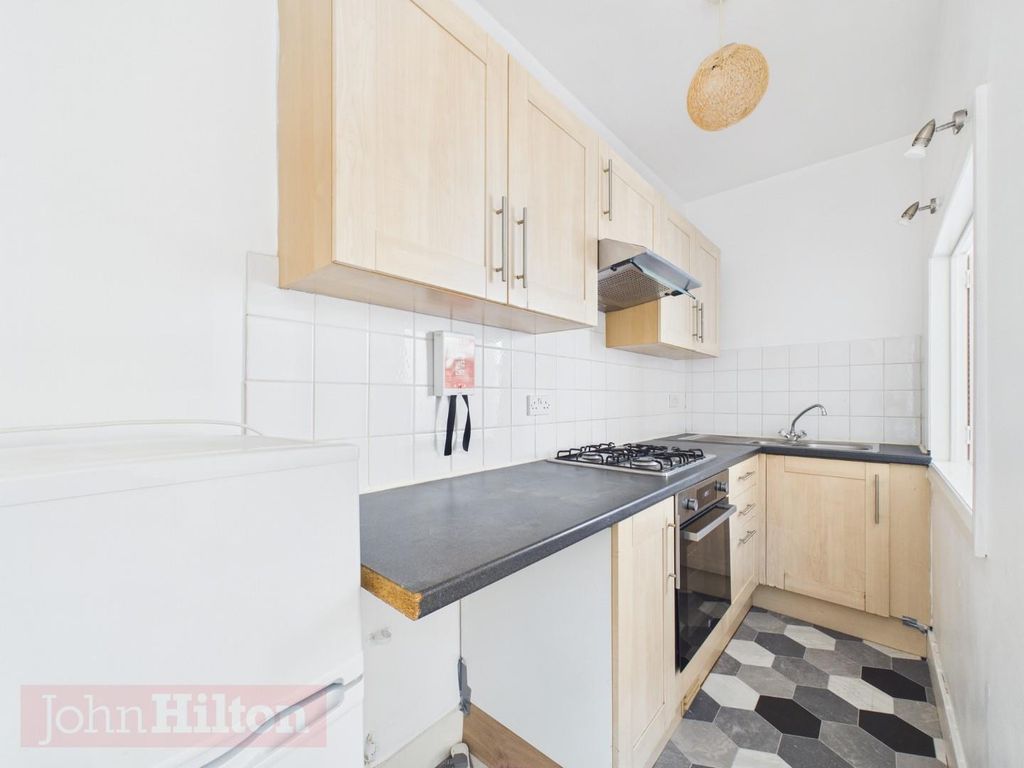 Property photo 3 of 8 Pr0650-Still005.Jpg