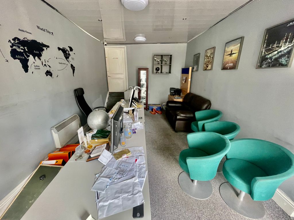 Property photo 3 of 4