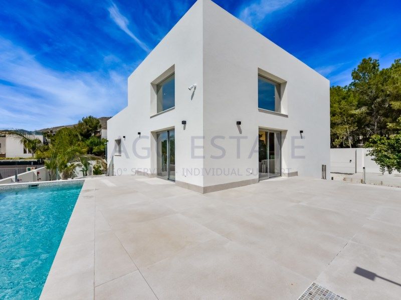 Property photo 2 of 10