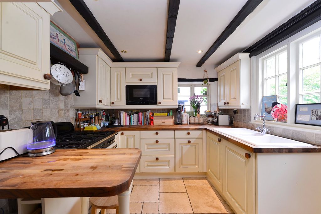 Property photo 3 of 28 Picture No. 24