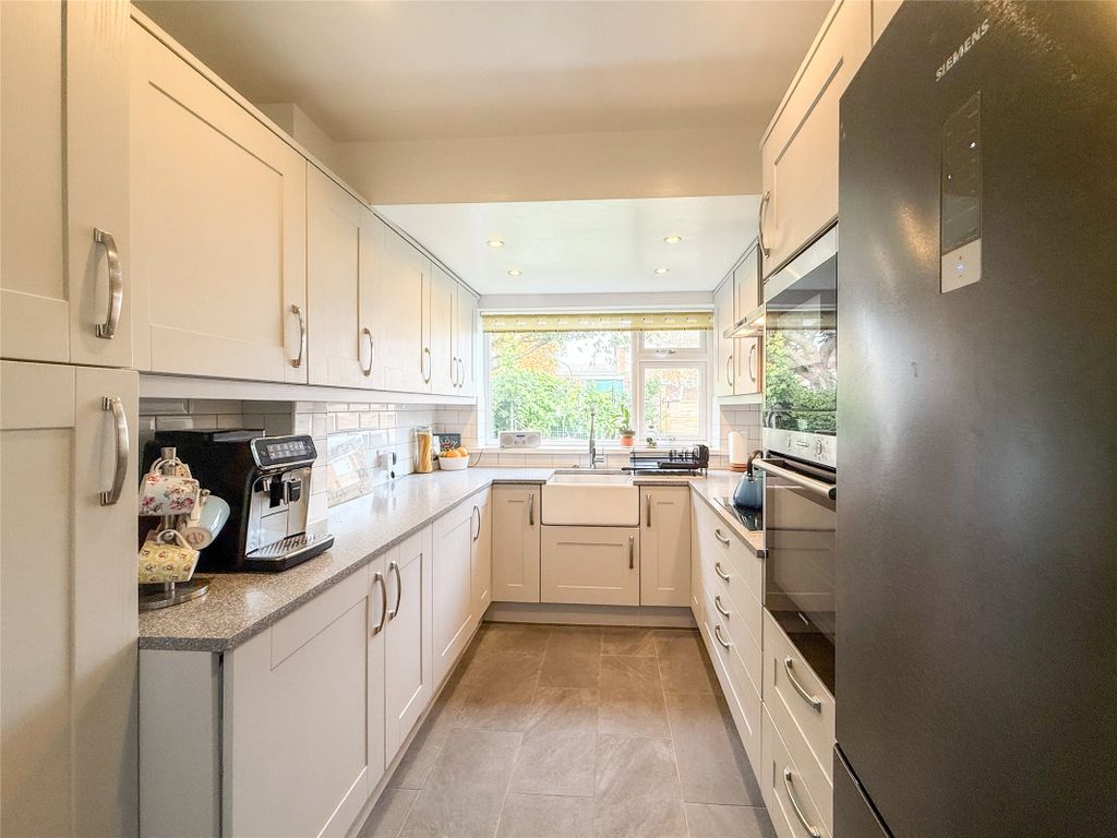 Property photo 2 of 17 Kitchen