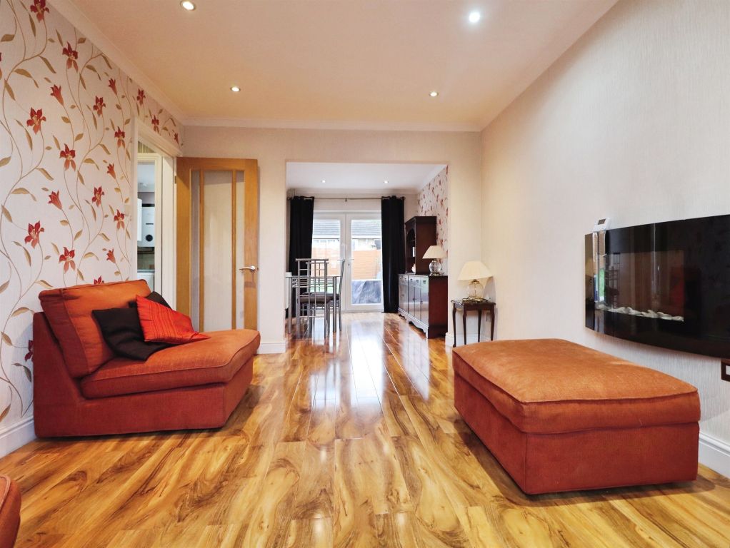 Property photo 3 of 20