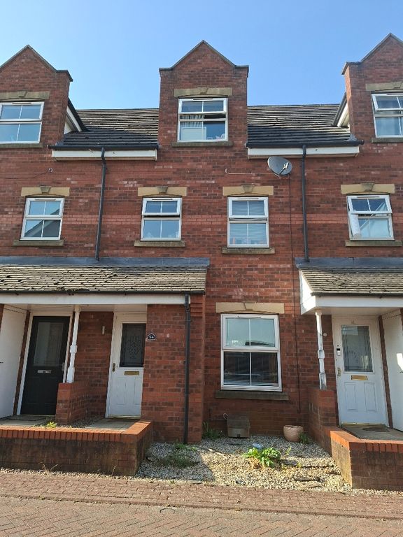 Property photo 2 of 2 Front