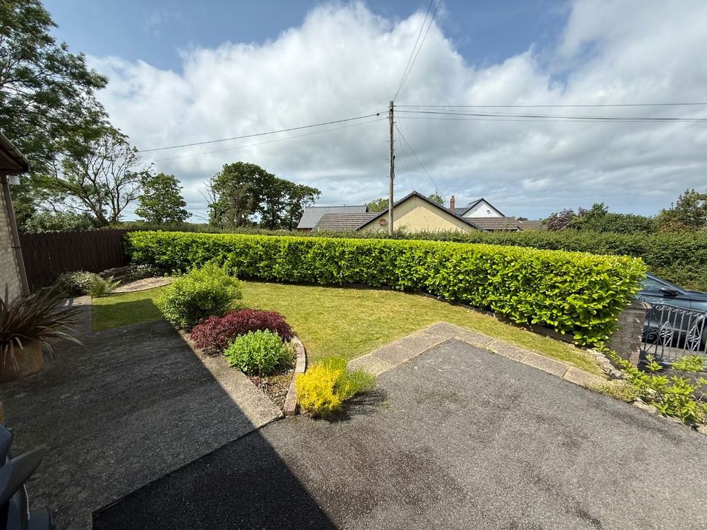 Property photo 3 of 48