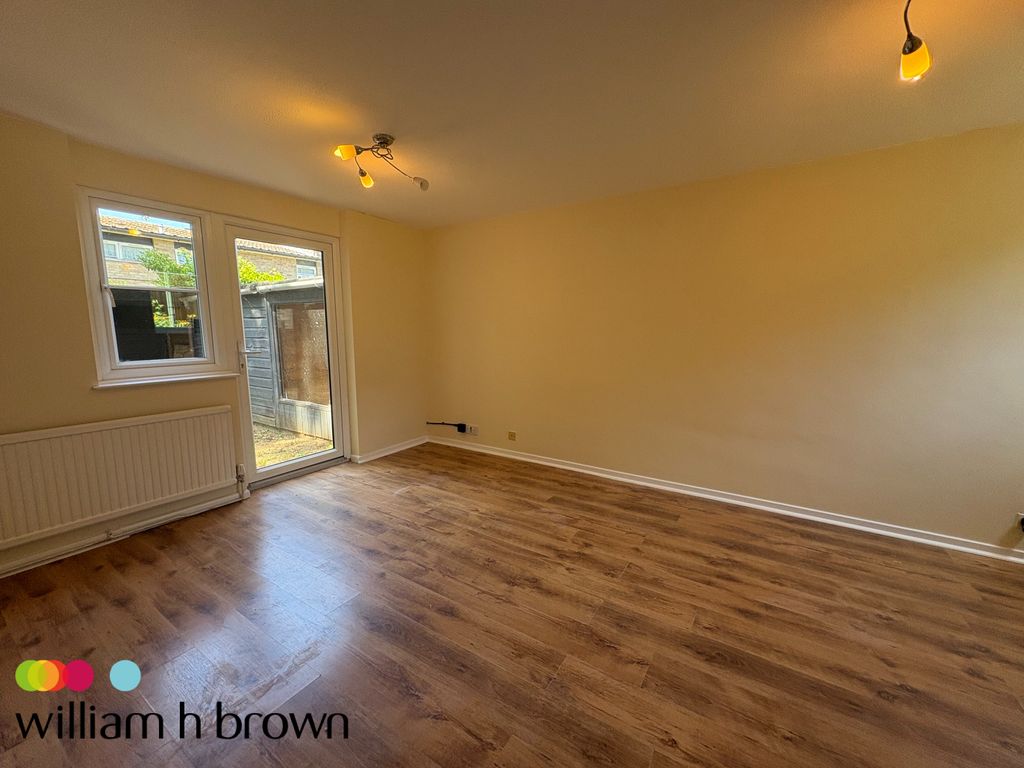 Property photo 3 of 14 Front