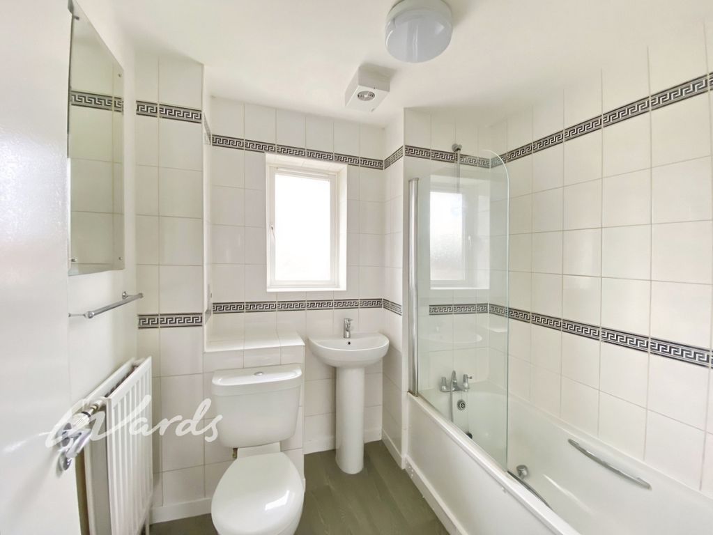 Property photo 3 of 7 Bathroom