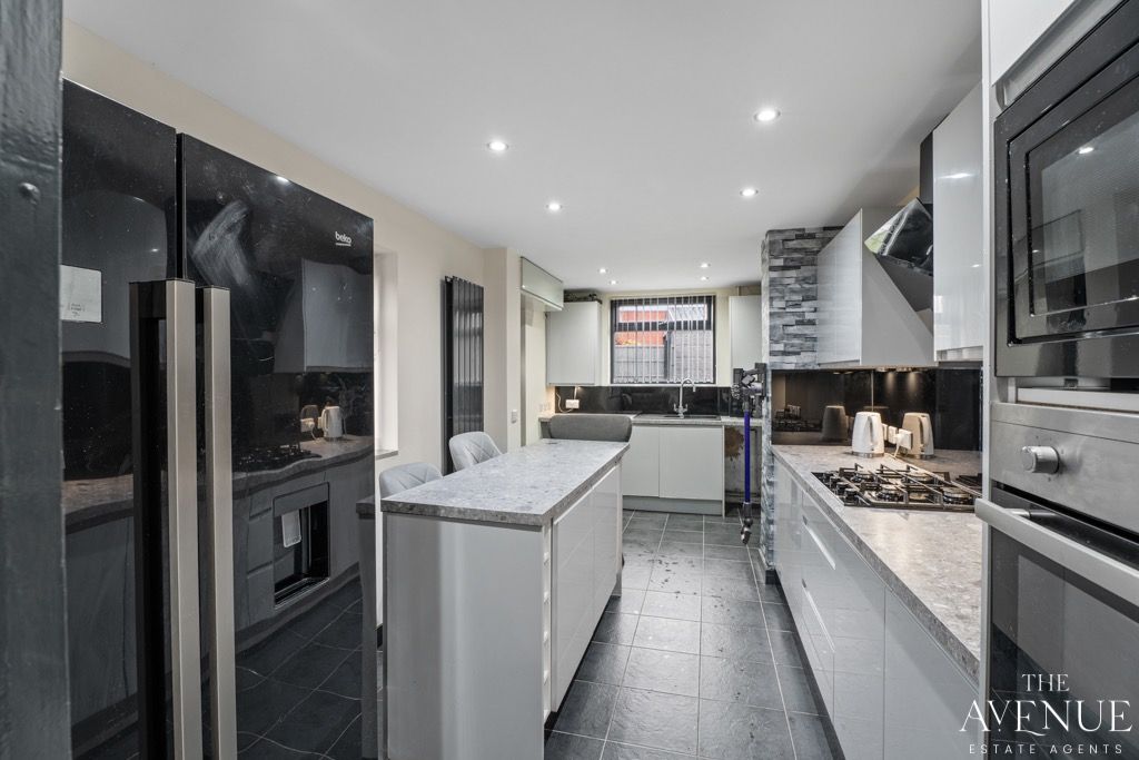 Property photo 2 of 34 4856386