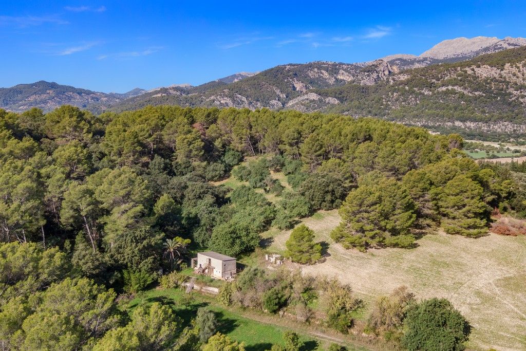 Property photo 2 of 12 Aerial (9)